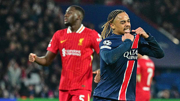 绿联USB4雷电拓展坞